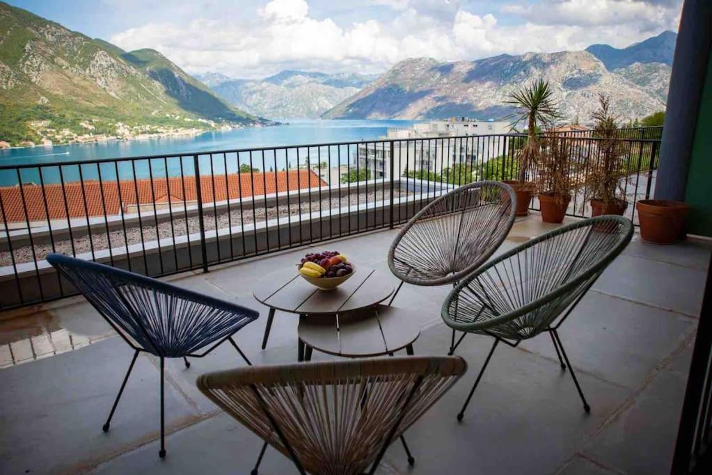 Design Flat With Impressive Boka Bay View Apartment Kotor Exterior photo
