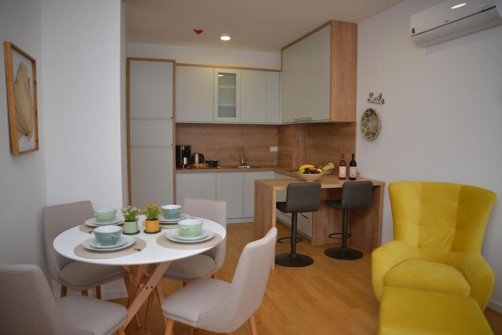 Design Flat With Impressive Boka Bay View Apartment Kotor Exterior photo